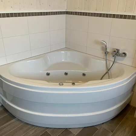 بيت للعطل Schwan 312 *